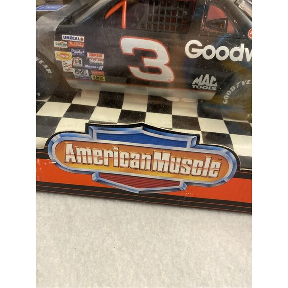 Dale Earnhardt Ertl American Muscle #3 GM Goodwrench 1:18 Diecast Car Box - Picture 2 of 7